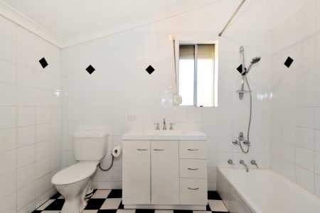 28 Ougden Way, MEDINA, WA 6167 AUS