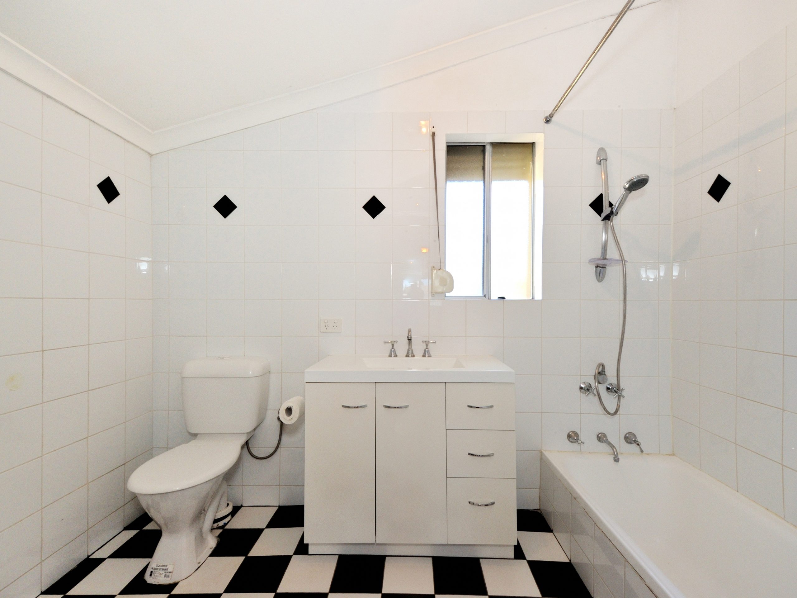 28 Ougden Way, MEDINA, WA 6167 AUS