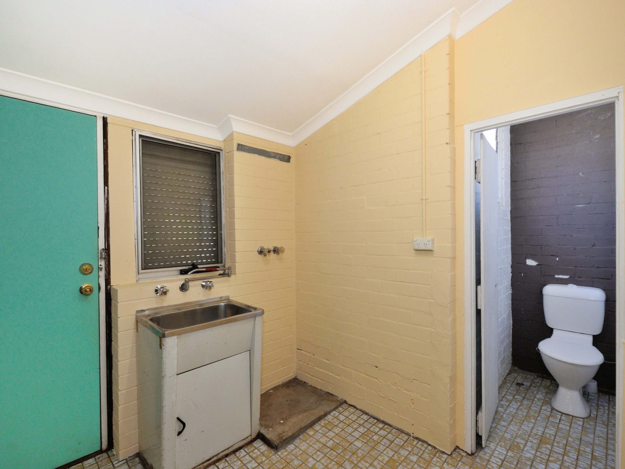 28 Ougden Way, MEDINA, WA 6167 AUS