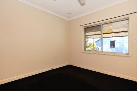 28 Ougden Way, MEDINA, WA 6167 AUS