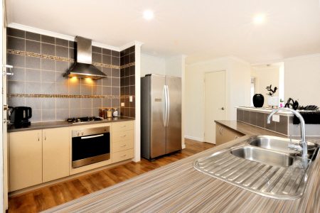 52 Wanstead Vista, BERTRAM, WA 6167 AUS