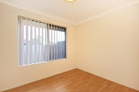 13 Bickner Way, PARMELIA, WA 6167 AUS
