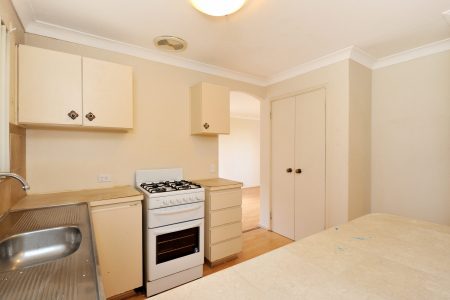 13 Bickner Way, PARMELIA, WA 6167 AUS