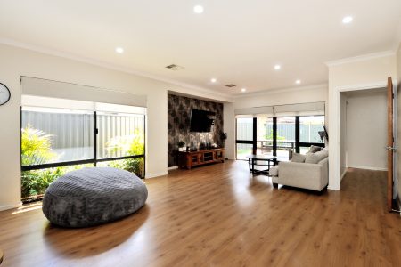 66 Jasper Bend, WELLARD, WA 6170 AUS