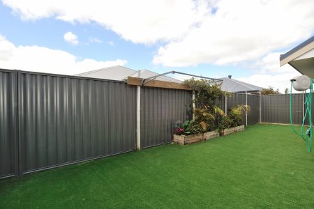 66 Jasper Bend, WELLARD, WA 6170 AUS