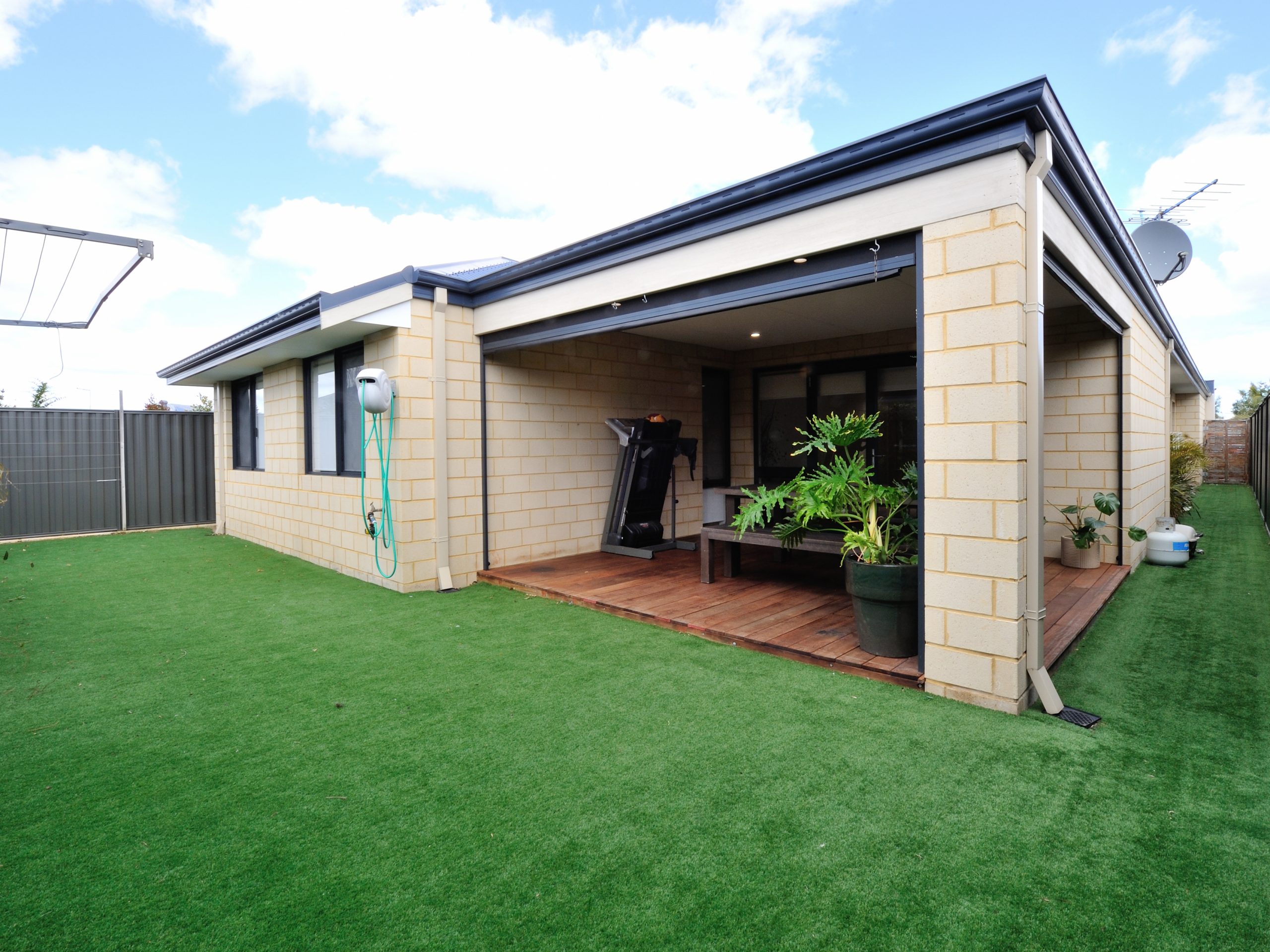 66 Jasper Bend, WELLARD, WA 6170 AUS