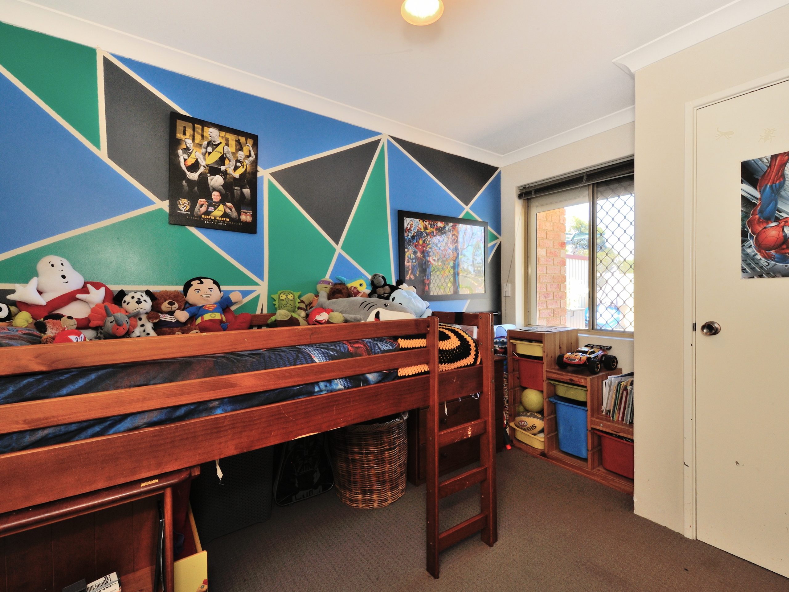 4 Rattan Cove, WARNBRO, WA 6169 AUS