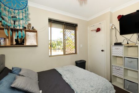 4 Rattan Cove, WARNBRO, WA 6169 AUS