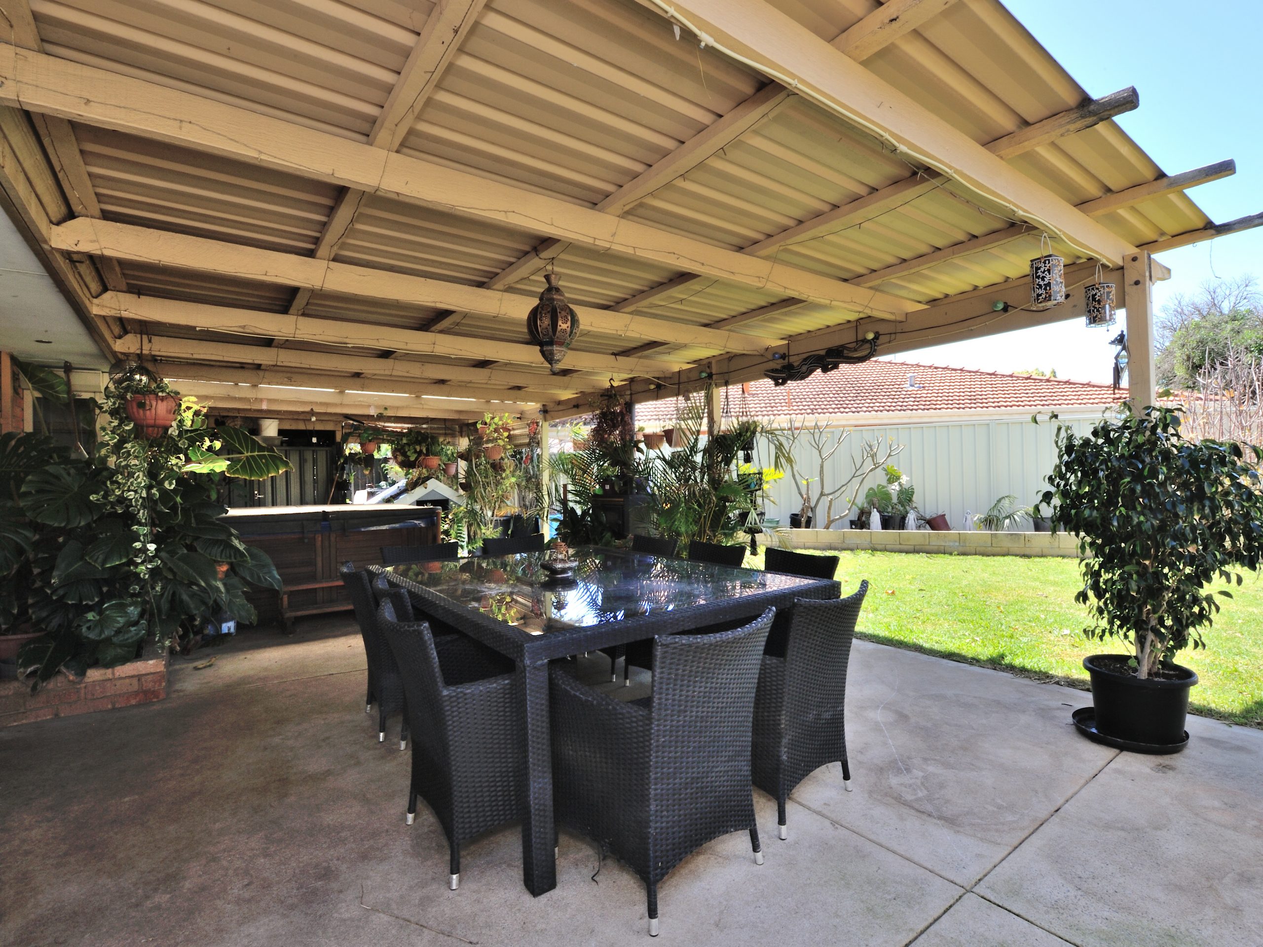 4 Rattan Cove, WARNBRO, WA 6169 AUS