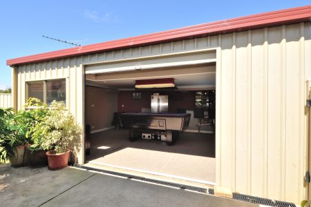 4 Rattan Cove, WARNBRO, WA 6169 AUS