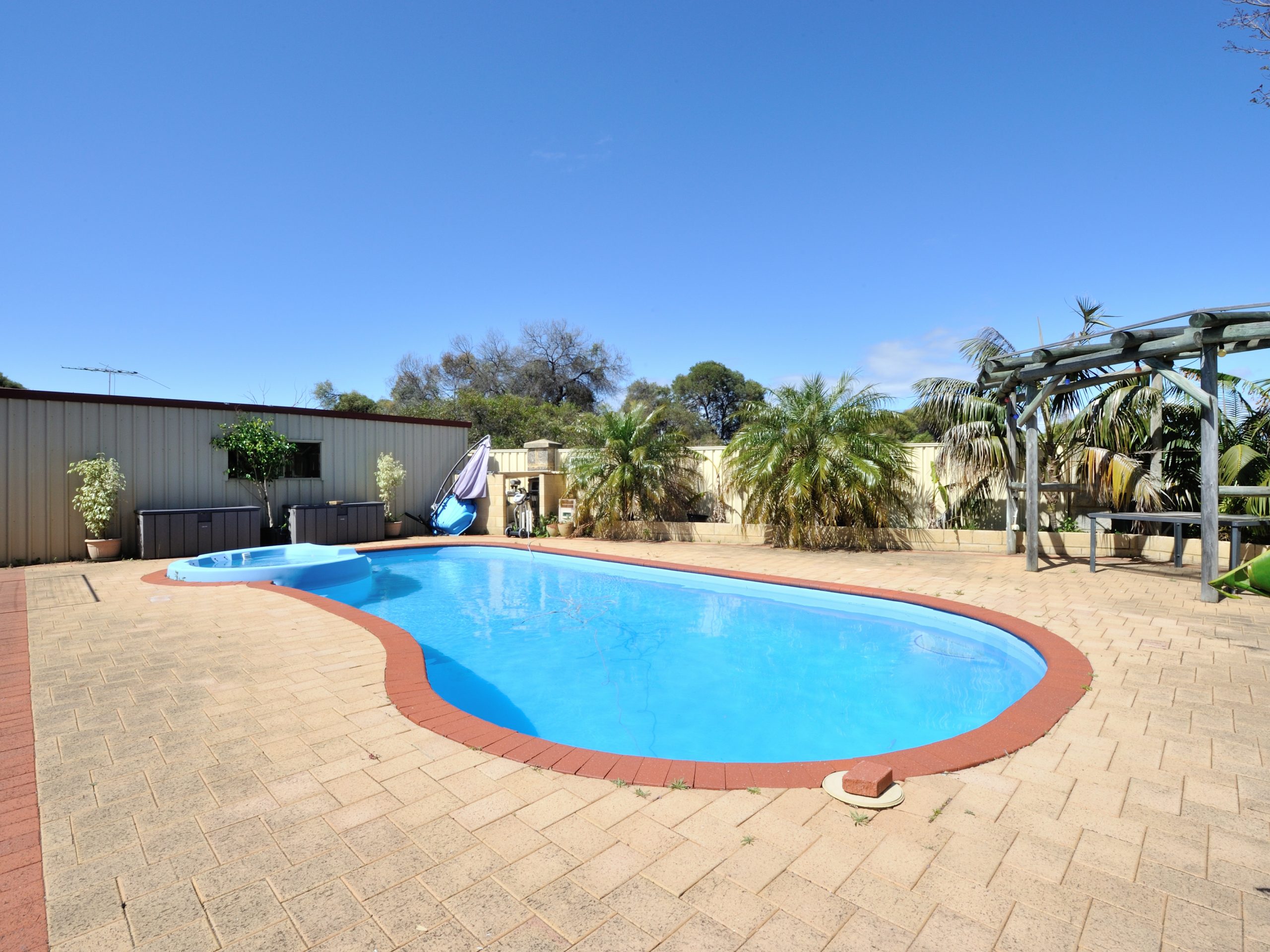 4 Rattan Cove, WARNBRO, WA 6169 AUS