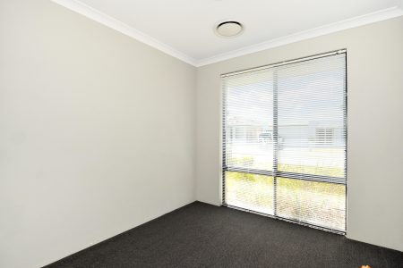 47 Molonglo Crescent, BALDIVIS, WA 6171 AUS