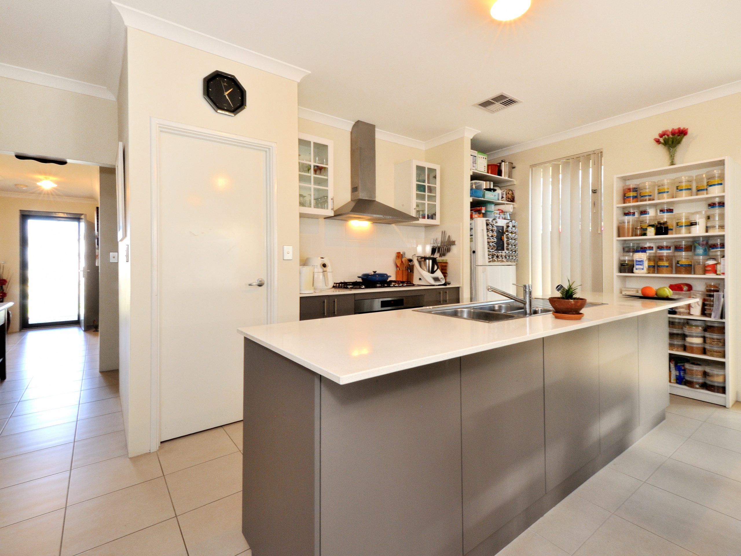 9 Greenock Road, BALDIVIS, WA 6171 AUS