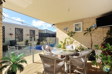 9 Greenock Road, BALDIVIS, WA 6171 AUS