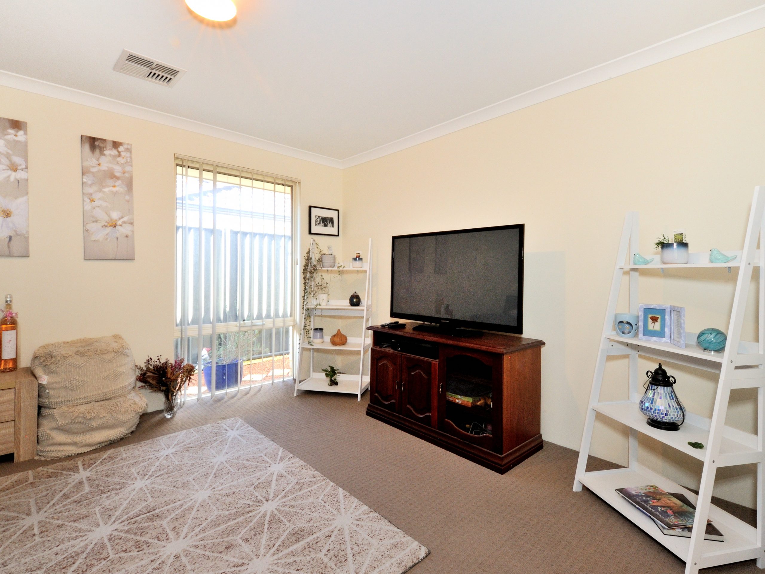 9 Greenock Road, BALDIVIS, WA 6171 AUS