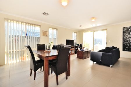 9 Greenock Road, BALDIVIS, WA 6171 AUS