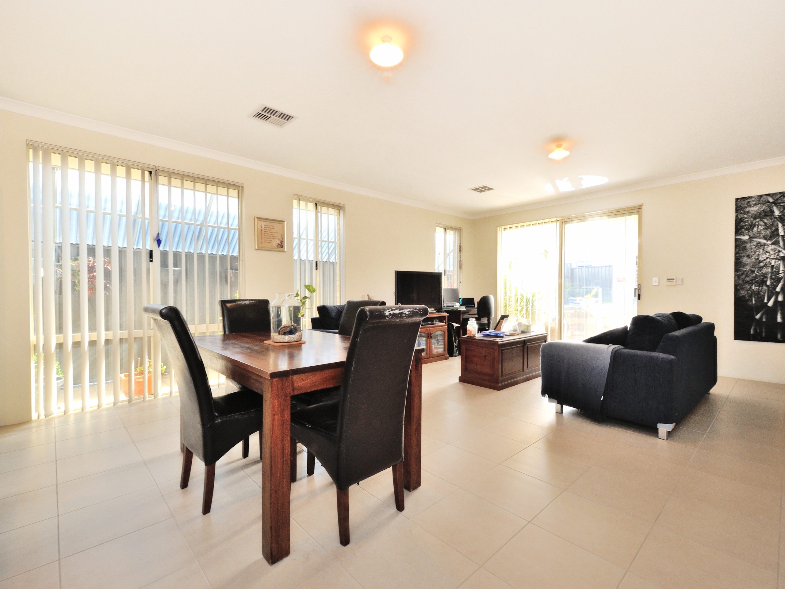 9 Greenock Road, BALDIVIS, WA 6171 AUS