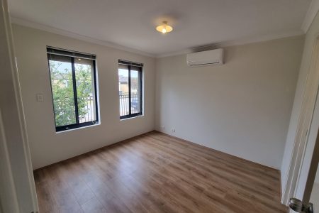 35 Moston Crescent, BERTRAM, WA 6167 AUS