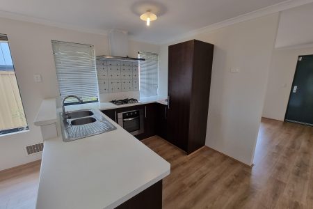35 Moston Crescent, BERTRAM, WA 6167 AUS