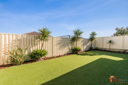 26 Obsidian Way, WELLARD, WA 6170 AUS