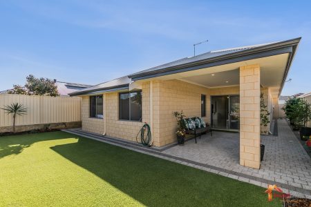 26 Obsidian Way, WELLARD, WA 6170 AUS