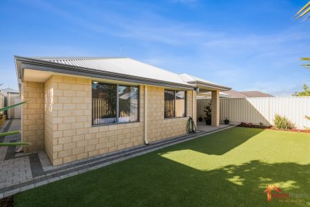 26 Obsidian Way, WELLARD, WA 6170 AUS