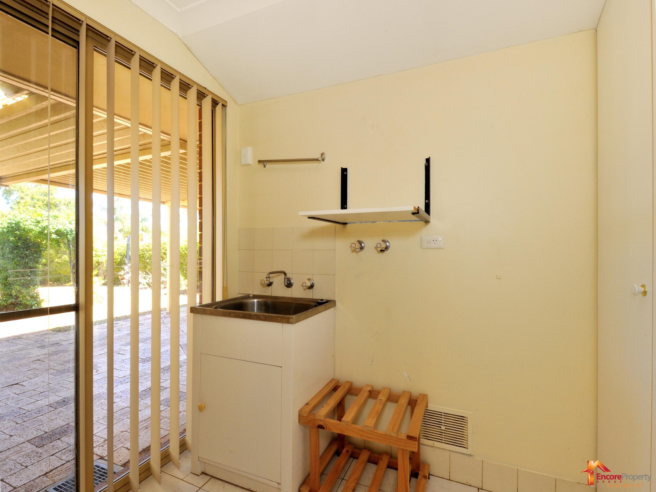 4 Tunnicliffe Street, PARMELIA, WA 6167 AUS