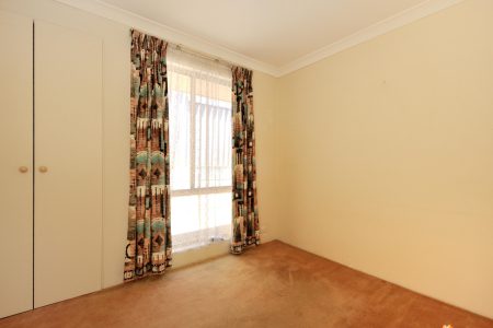 4 Tunnicliffe Street, PARMELIA, WA 6167 AUS