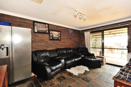 43 Parmelia Avenue, PARMELIA, WA 6167 AUS