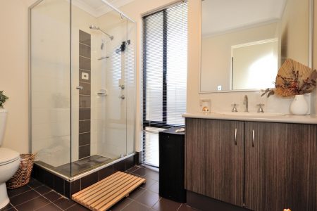 43 Gemstone Parade, WELLARD, WA 6170 AUS