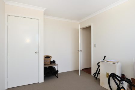 43 Gemstone Parade, WELLARD, WA 6170 AUS