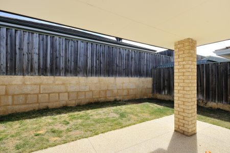 43 Gemstone Parade, WELLARD, WA 6170 AUS