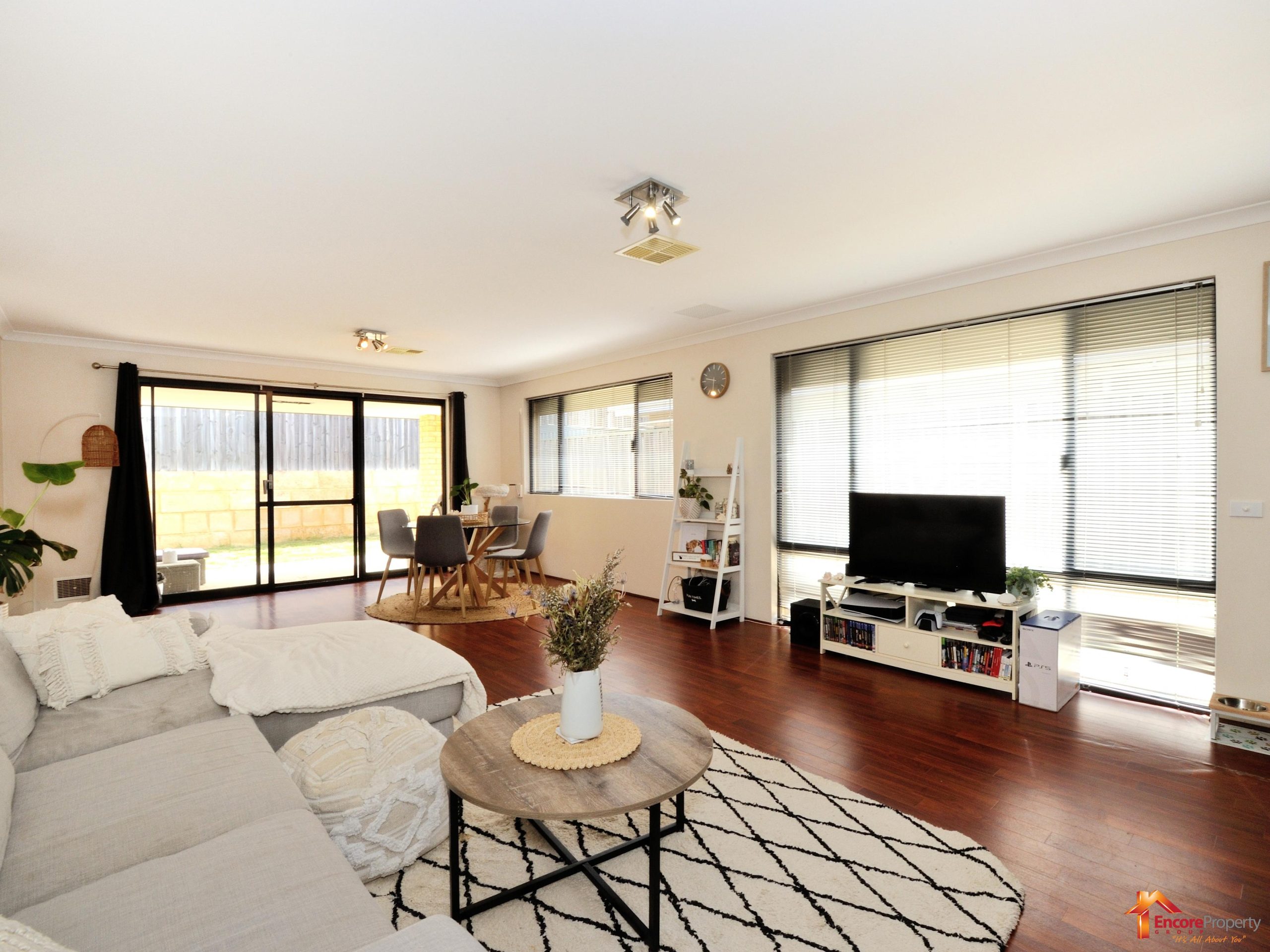 43 Gemstone Parade, WELLARD, WA 6170 AUS