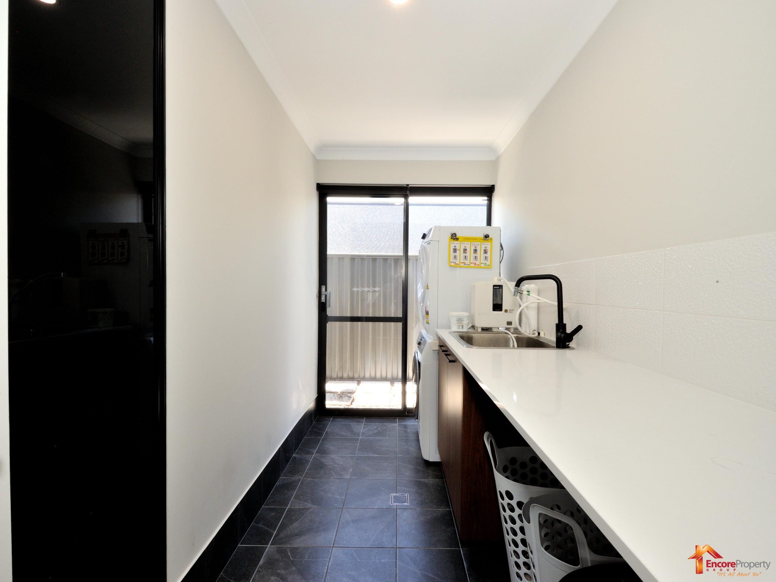 42 Jamison Grove, WELLARD, WA 6170 AUS