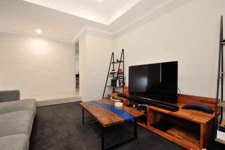 42 Jamison Grove, WELLARD, WA 6170 AUS