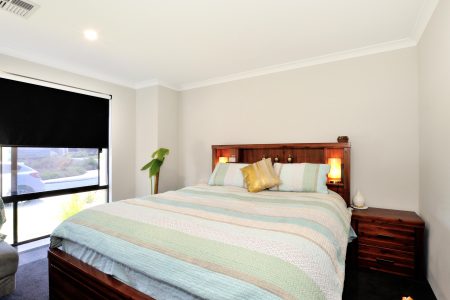 42 Jamison Grove, WELLARD, WA 6170 AUS