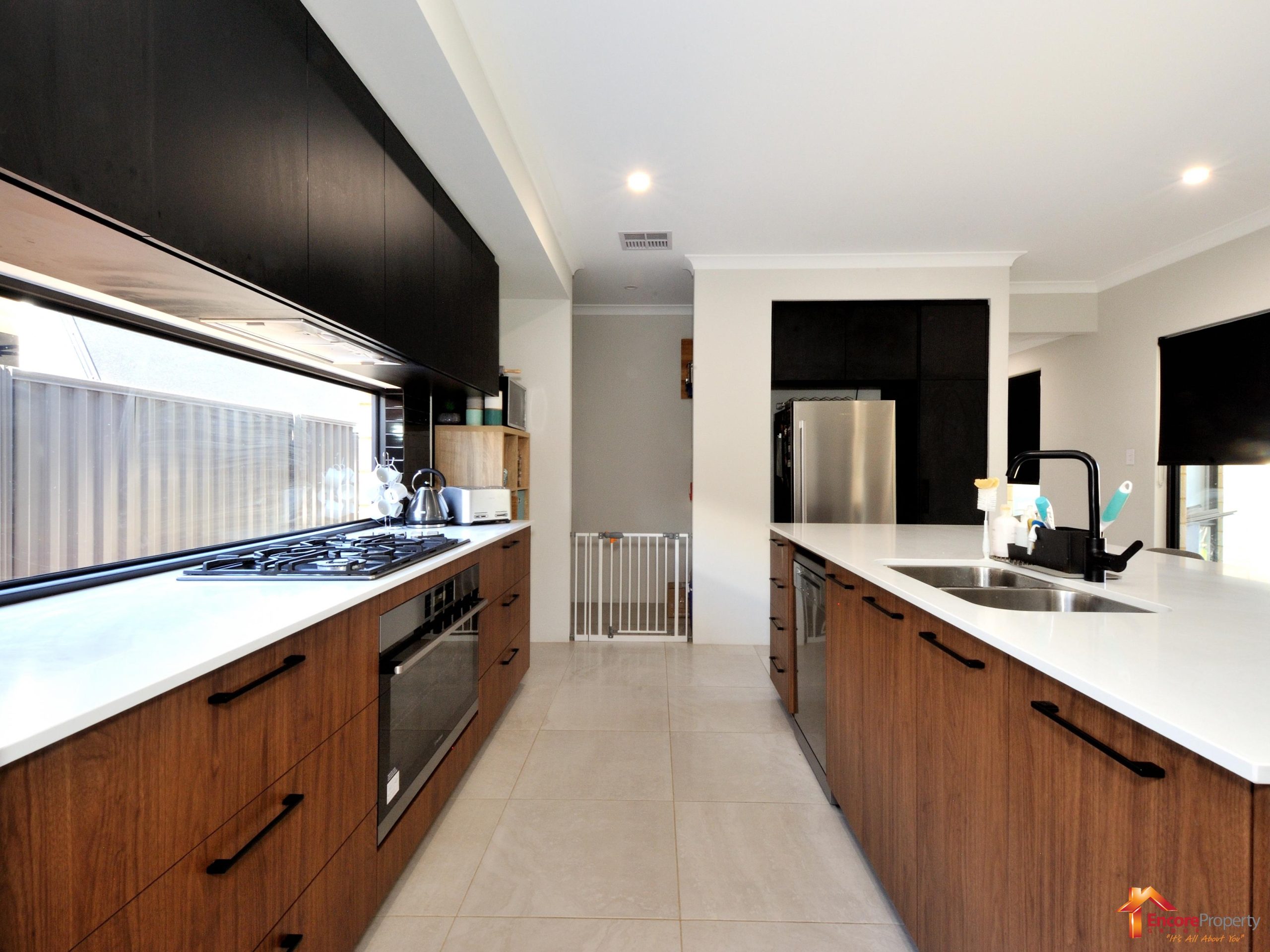 42 Jamison Grove, WELLARD, WA 6170 AUS