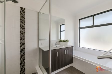 349 Lambeth Circle, WELLARD, WA 6170 AUS