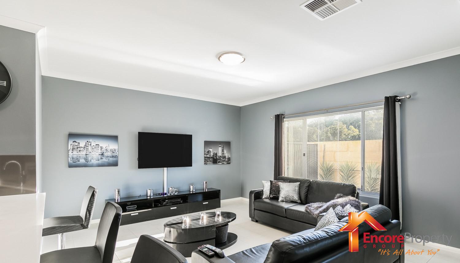 18/2 Louvre Way, BALDIVIS, WA 6171 AUS