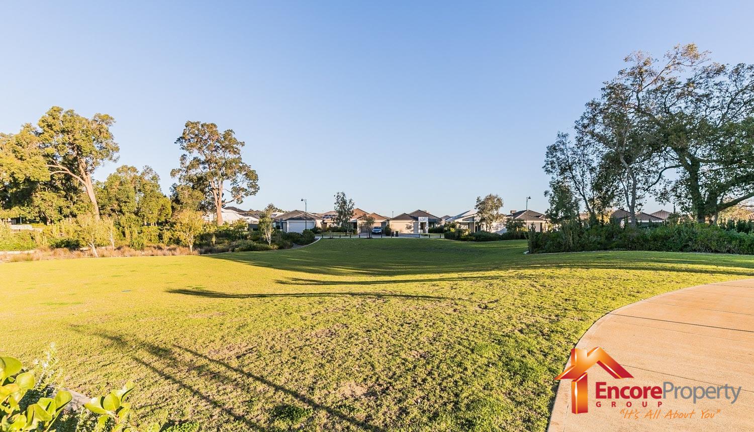 18/2 Louvre Way, BALDIVIS, WA 6171 AUS