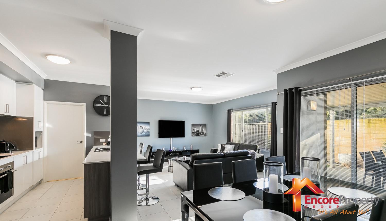 18/2 Louvre Way, BALDIVIS, WA 6171 AUS