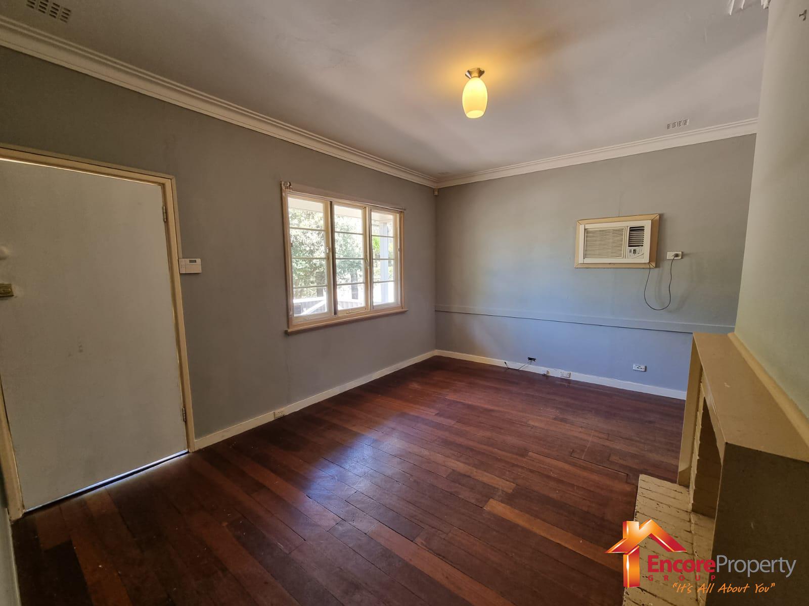 8 Kenton Way, CALISTA, WA 6167 AUS
