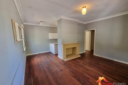 8 Kenton Way, CALISTA, WA 6167 AUS