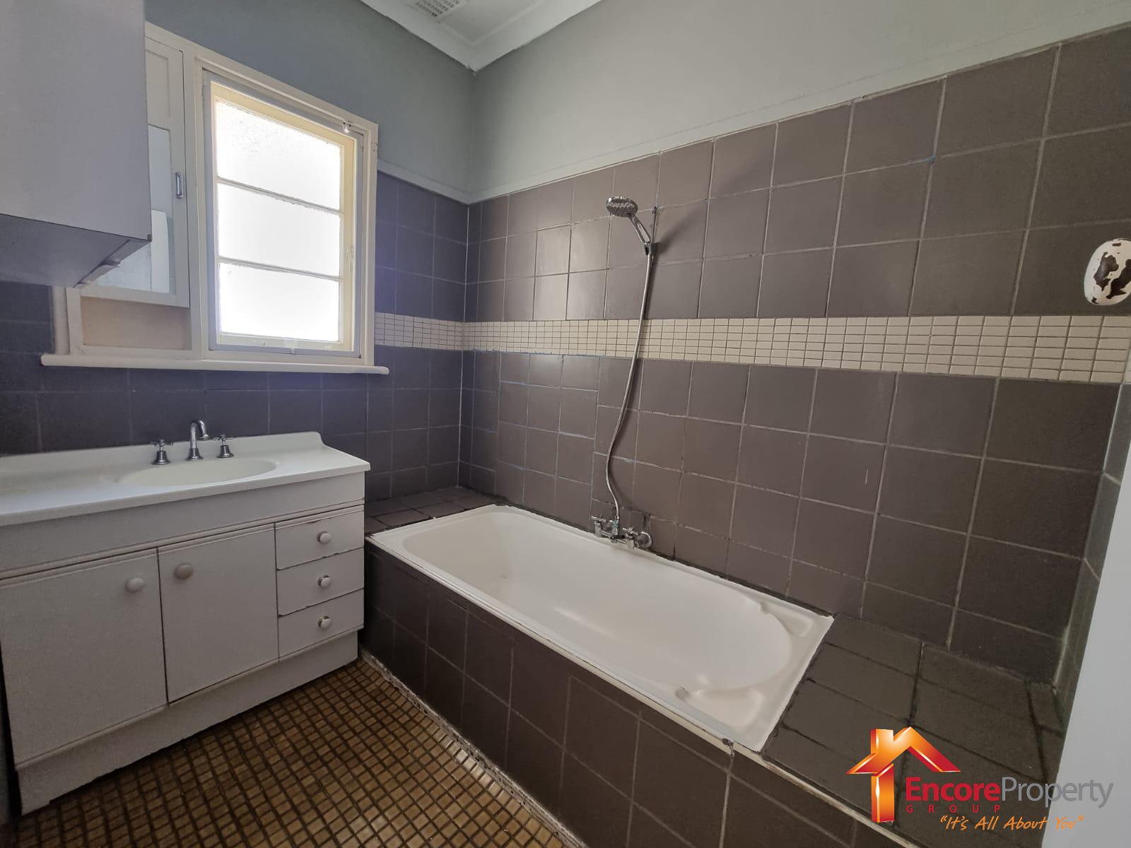 8 Kenton Way, CALISTA, WA 6167 AUS