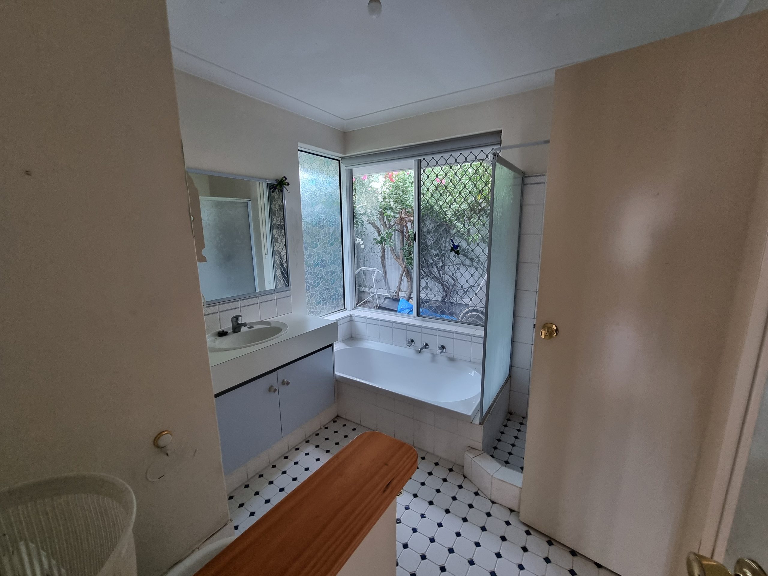 15 Walmer Place, ORELIA, WA 6167 AUS