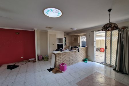 15 Walmer Place, ORELIA, WA 6167 AUS