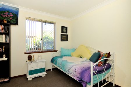 15 Hawkins Street, ROCKINGHAM, WA 6168 AUS