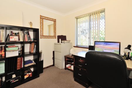 15 Hawkins Street, ROCKINGHAM, WA 6168 AUS