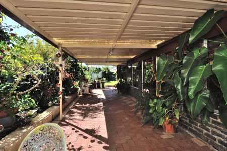 15 Hawkins Street, ROCKINGHAM, WA 6168 AUS