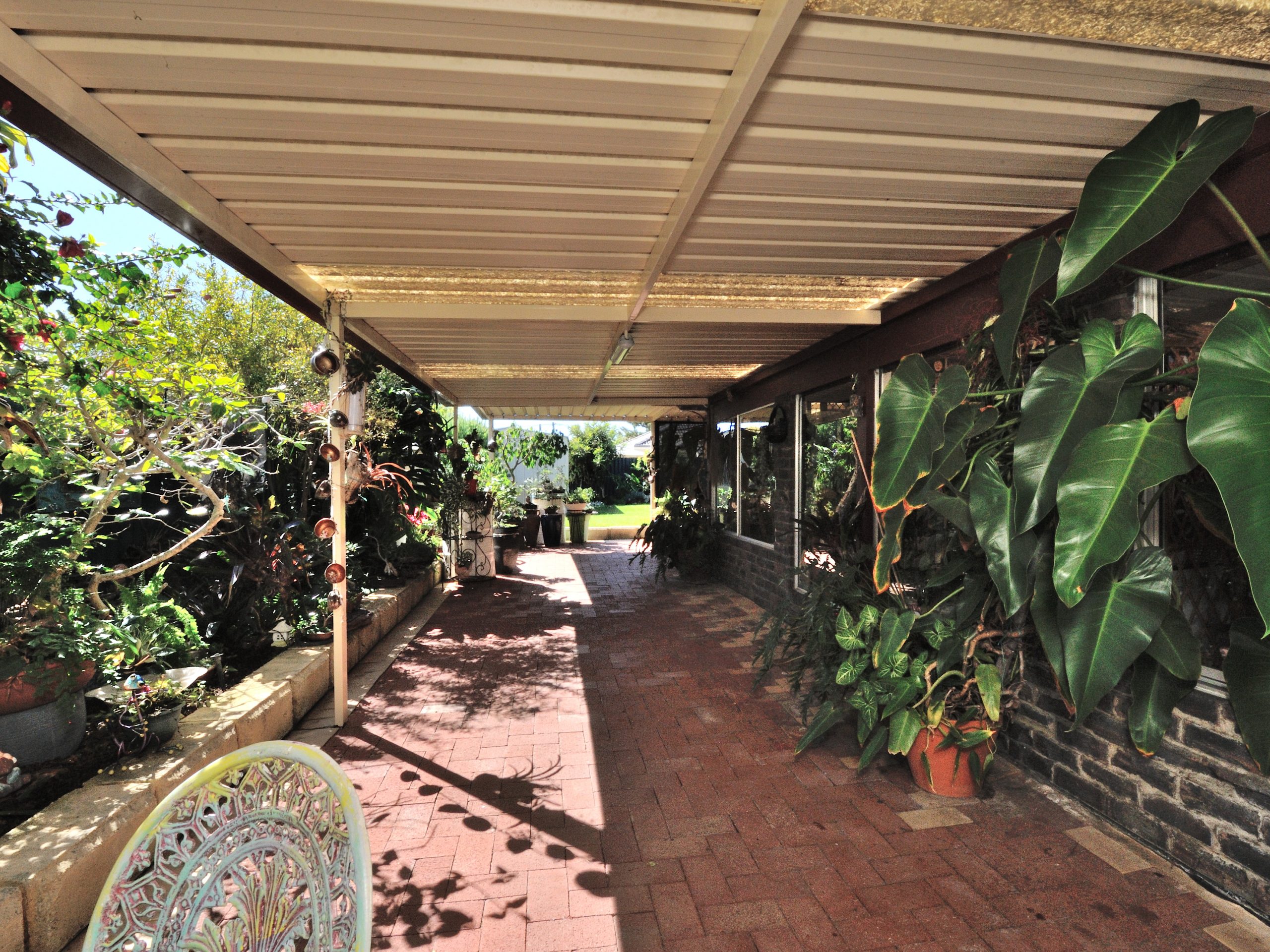 15 Hawkins Street, ROCKINGHAM, WA 6168 AUS